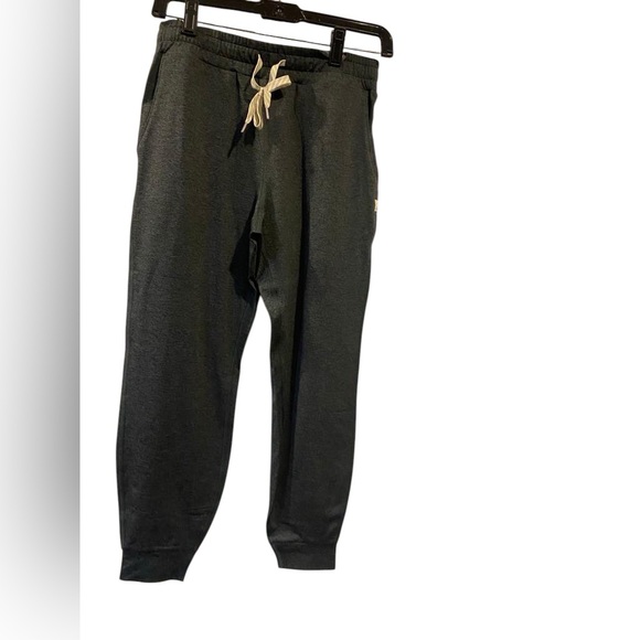 6. NWT Vuori performance joggers Size XS - Picture 1 of 4